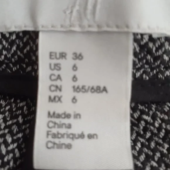 H&M Tweed Ankle Pants with black trim Size 6 - Picture 9 of 10